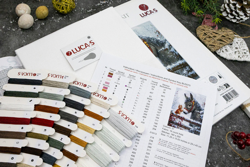 ls-bu5075_2 Borduurpakket Warm Hug - Luca-S