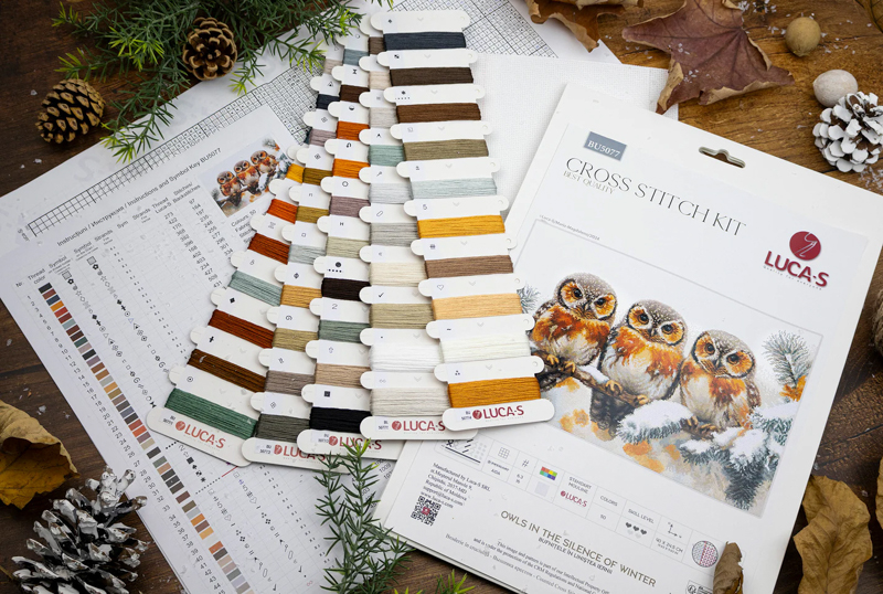 ls-bu5077_2 Borduurpakket Owls in The Silence of Winter - Luca-S