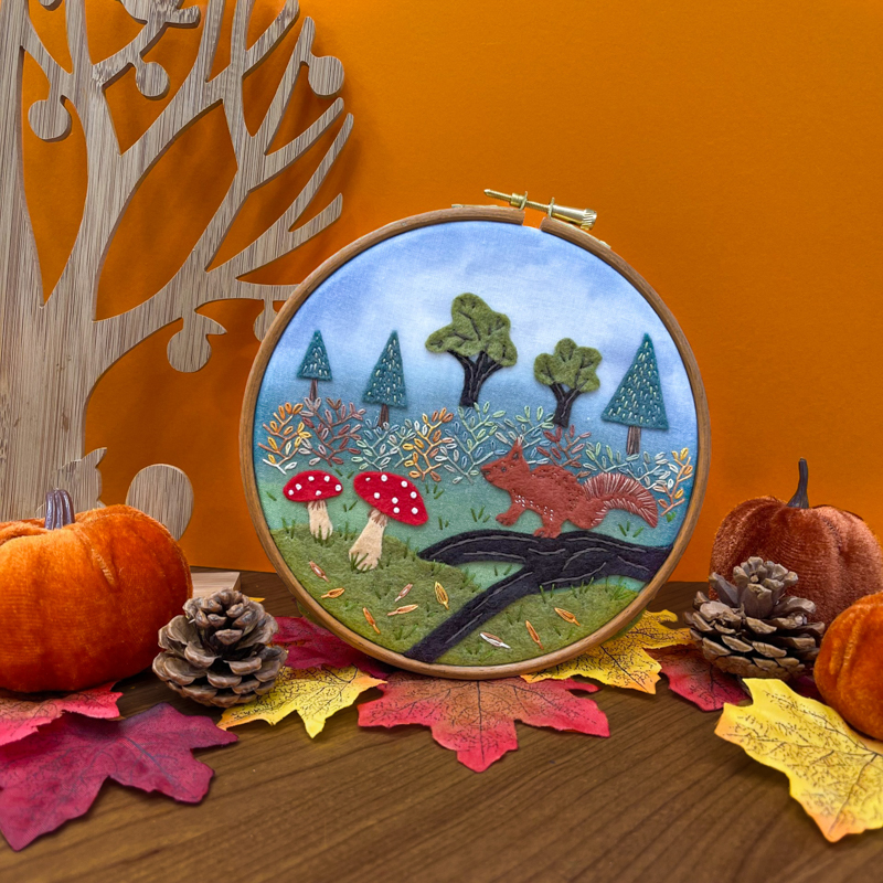 bt-efe08_1 Vilt borduurpakket Bothy Designs - A Woodland Walk - Bothy Threads