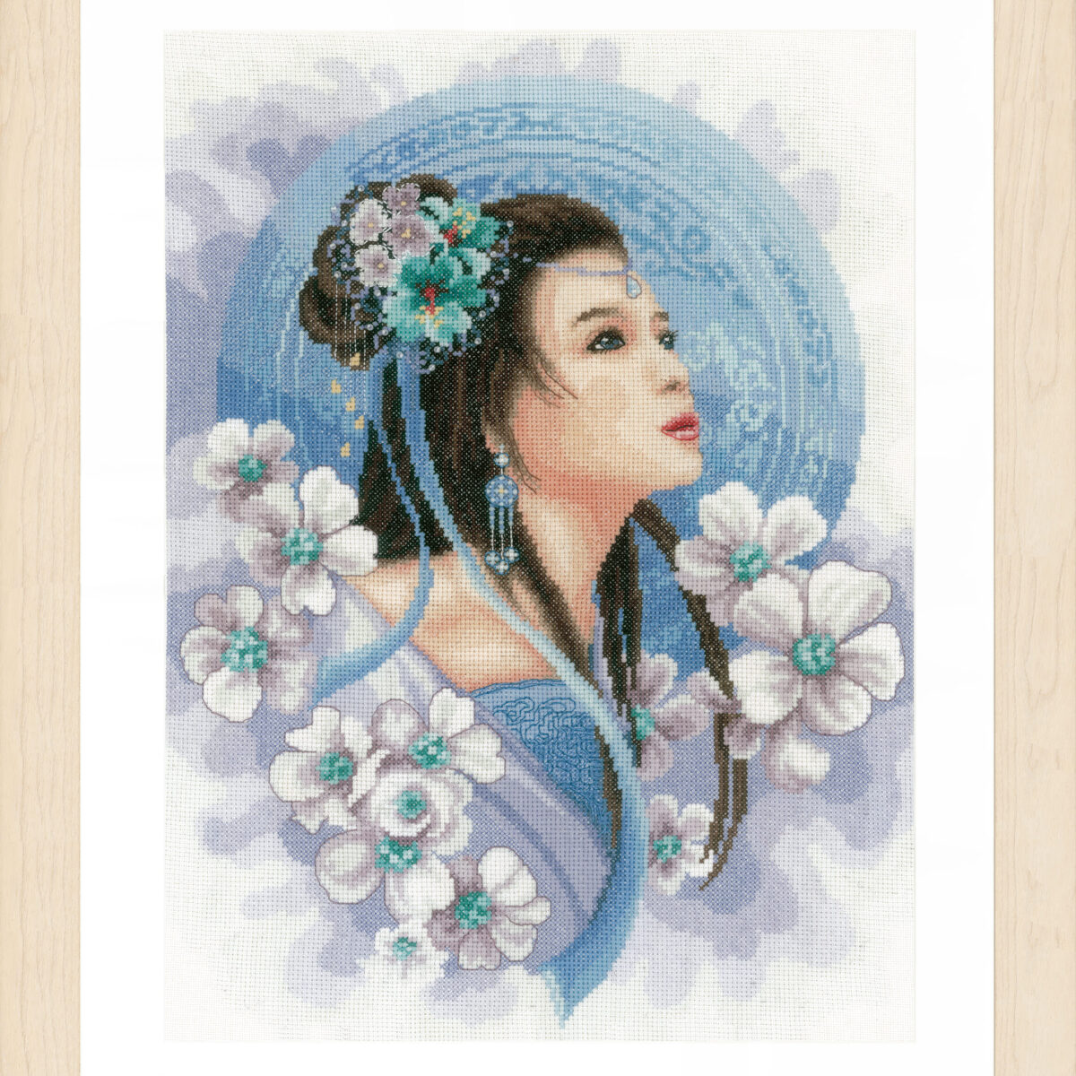 0169168 Telpakket kit Asian lady in blue