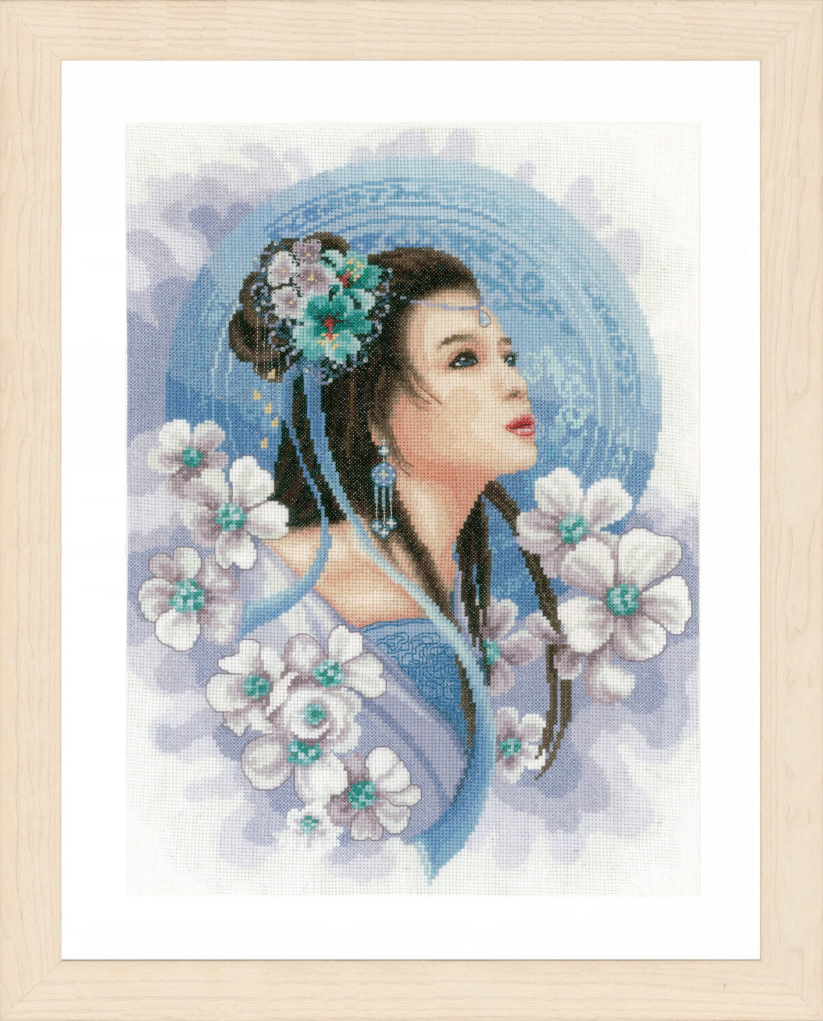 0169168 Telpakket kit Asian lady in blue
