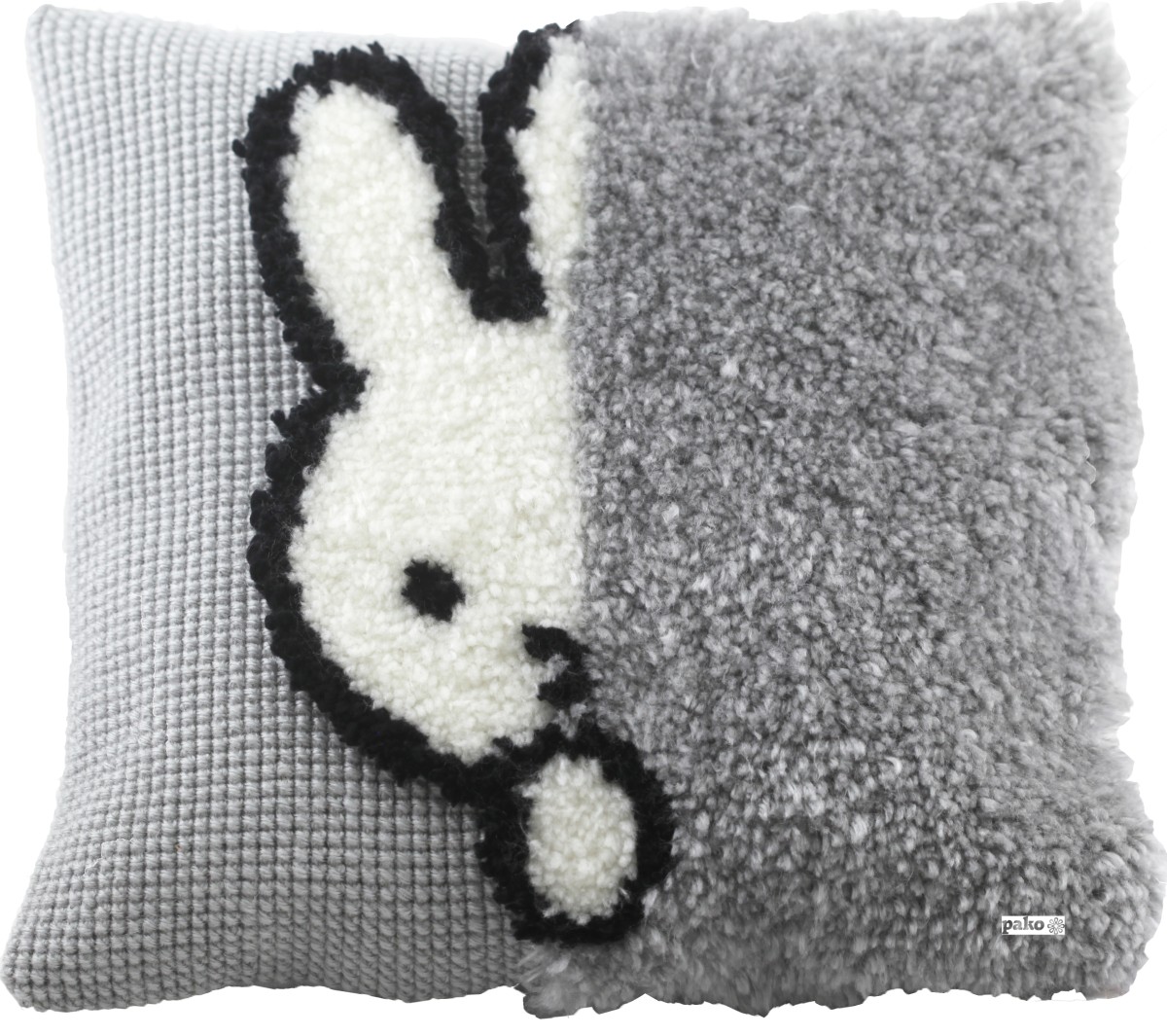 12024-1 Kussen Nijntje kiekeboe kruissteek/ knoop, Dick Bruna